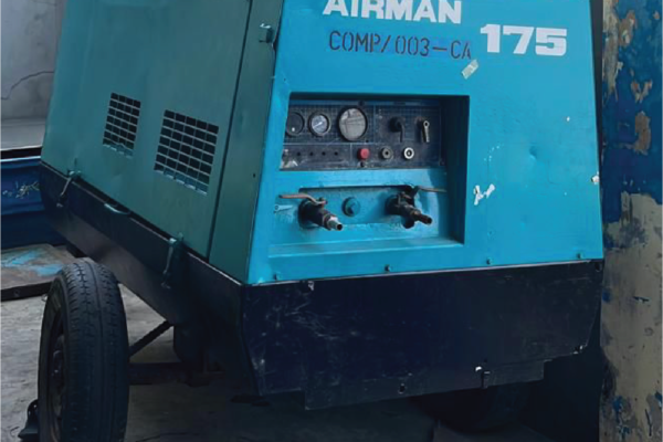 AIR COMPRESSOR